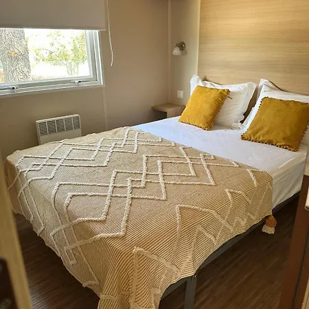 School Motorhomepark - Aldeamento Turistico * Ovoa