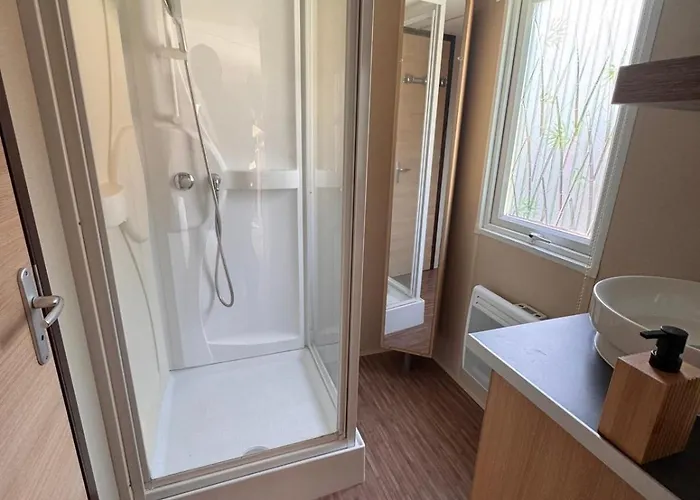 School Motorhomepark - Aldeamento Turistico